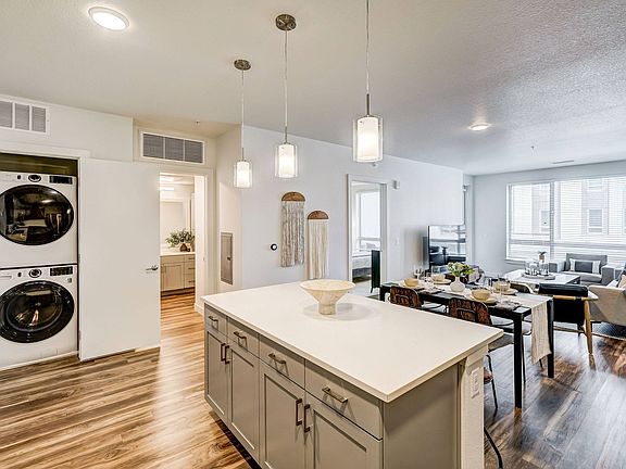 2nd image of 4811 S Niagara St #4789070