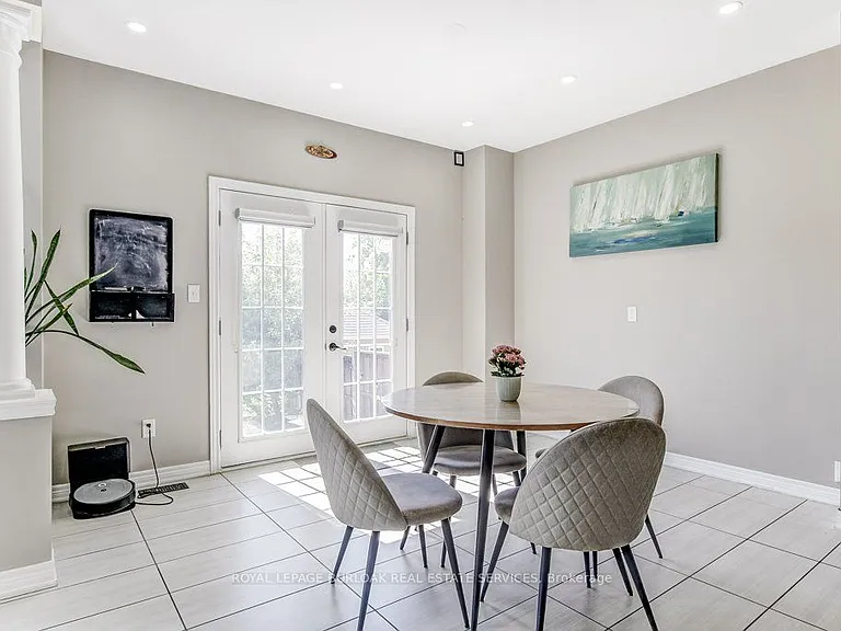 182 Fair St — Photo 8