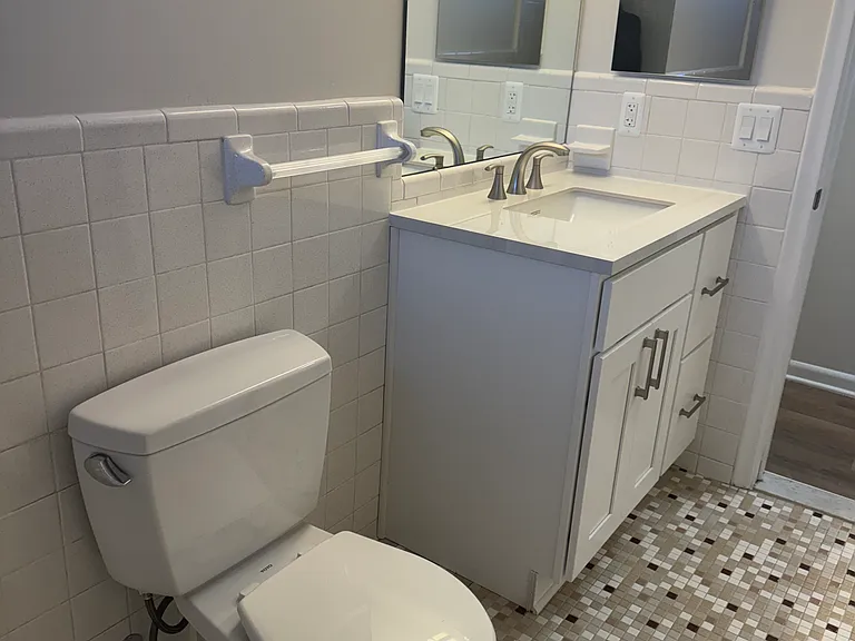 332 N Rochester Rd #7 — Photo 8