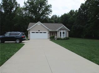 1278 Ritchie Rd, Stow, OH 44224