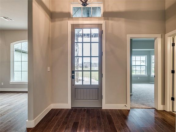 4th image of 1380 Dragonfly Dr