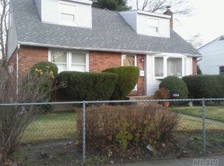 124 Savoy Ave, Elmont, NY 11003