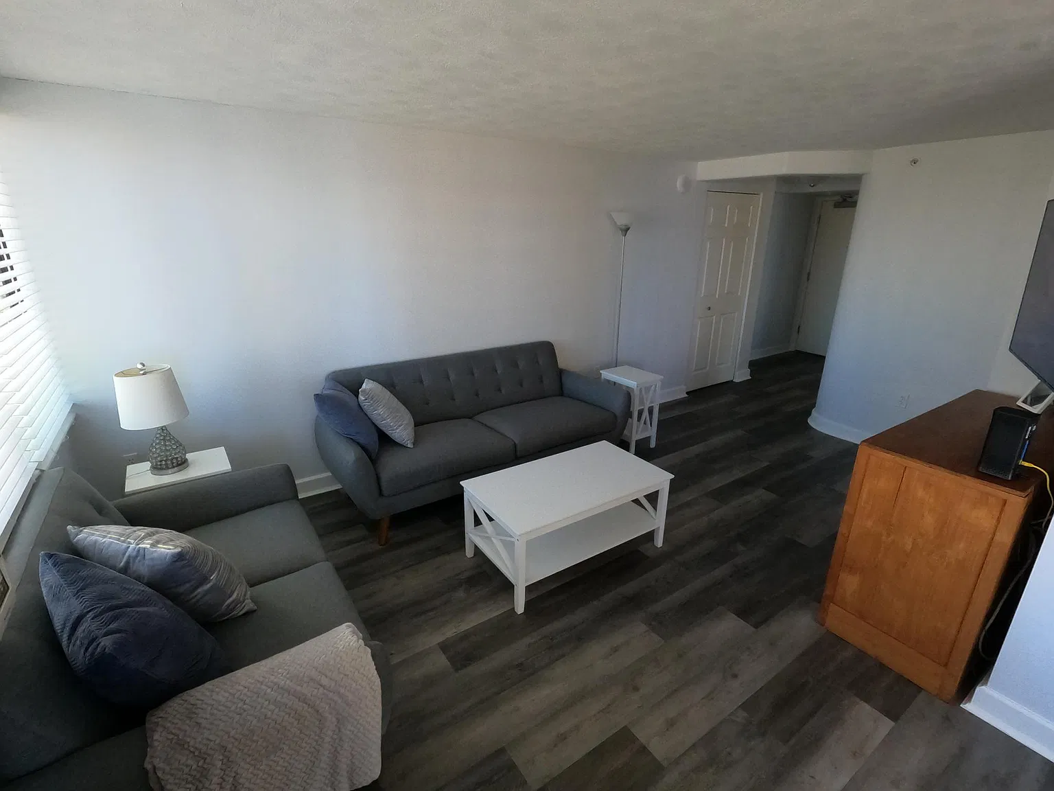 1 bed, 750 sqft, $3,300 — Photo 4