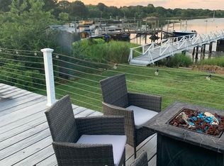 46 Flintstone Rd, Narragansett, RI 02882