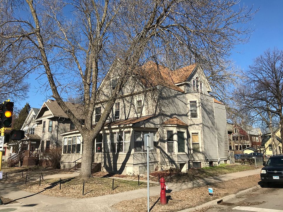 1st image of 1600 Emerson Ave N #1