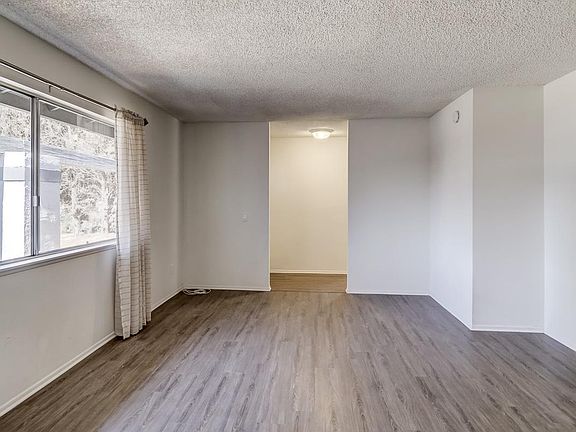 5th image of 1444 College Ave