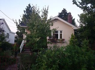 705 N 100th St, Seattle, WA 98133