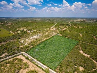10 County Road 170, George West, TX, 78022