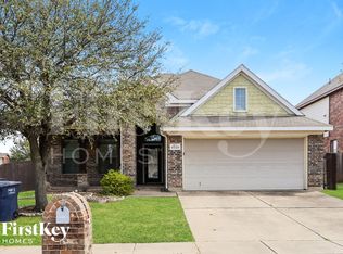 8028 Plateau Dr, Fort Worth, TX 76120