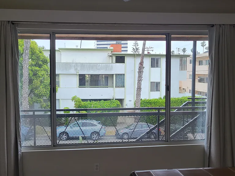 425 Washington Ave #10 — Photo 13
