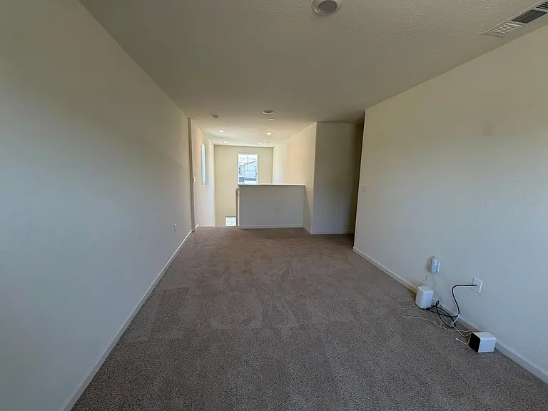 1902 W Meadow Dr — Photo 16