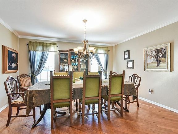5th image of 3425 Winding Oak Ln E