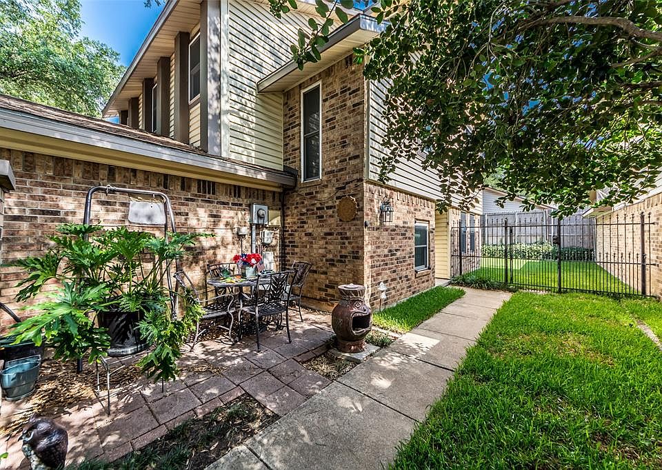 1st image of 2410 Libra Dr