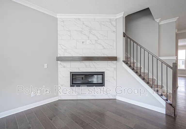 673 Golborne St — Photo 19