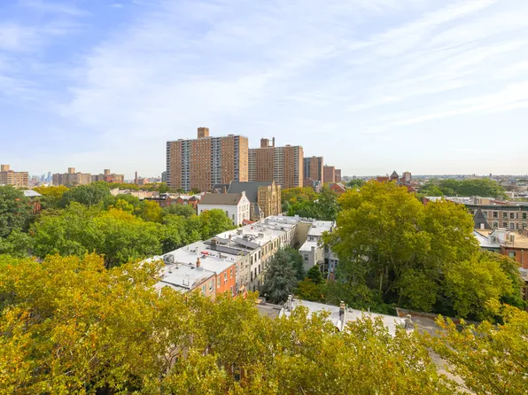 355 Clinton Avenue image 9 of 9