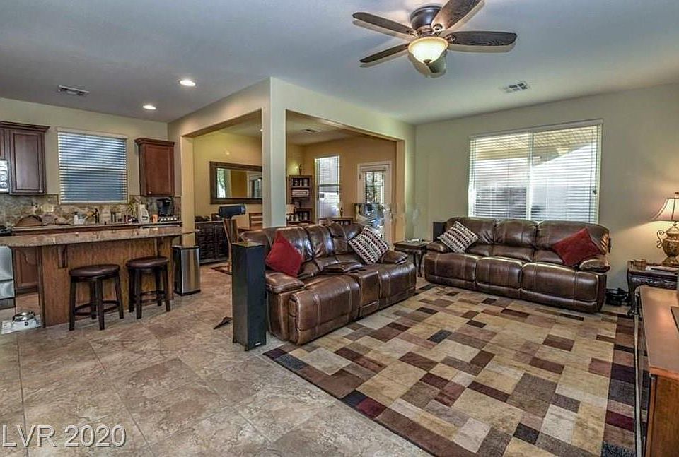 2nd image of 10849 Hunters Green Ave