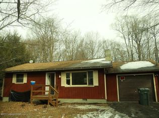 5354 Lockwood Dr, Tobyhanna, PA