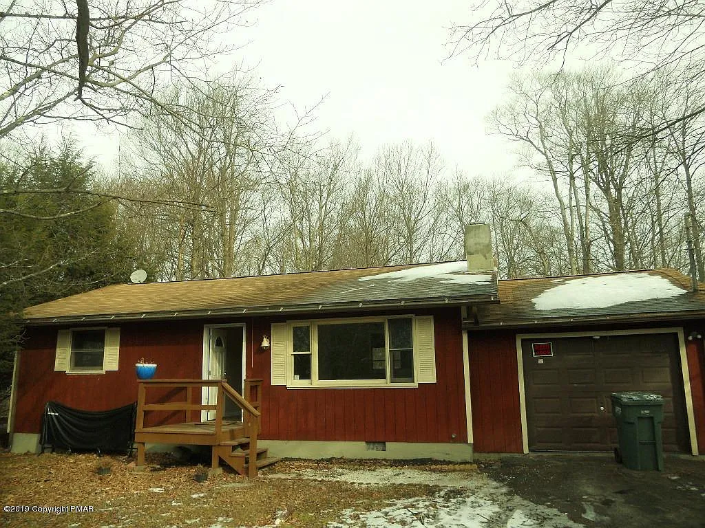 5354 Lockwood Dr photo 1