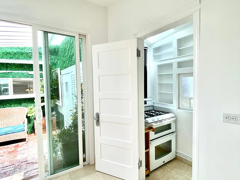 1307 Santa Clara Ave — Photo 11