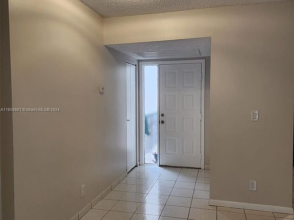 5th image of 4714 Carambola Cir N #2794