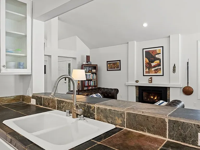 9032 Gleneagle Dr — Photo 9