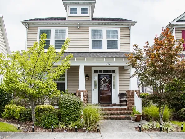 310 Harmony Dr, Portsmouth, VA 23701