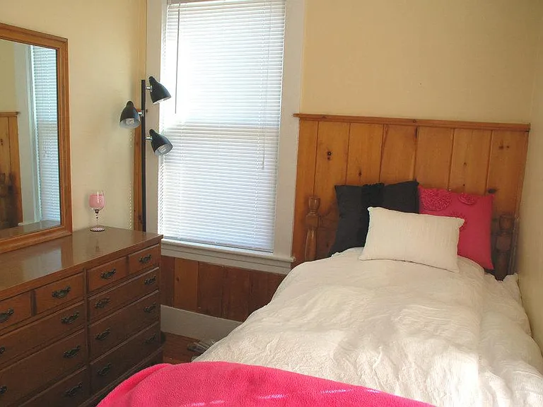35-37 Washington Ave #1A — Photo 2