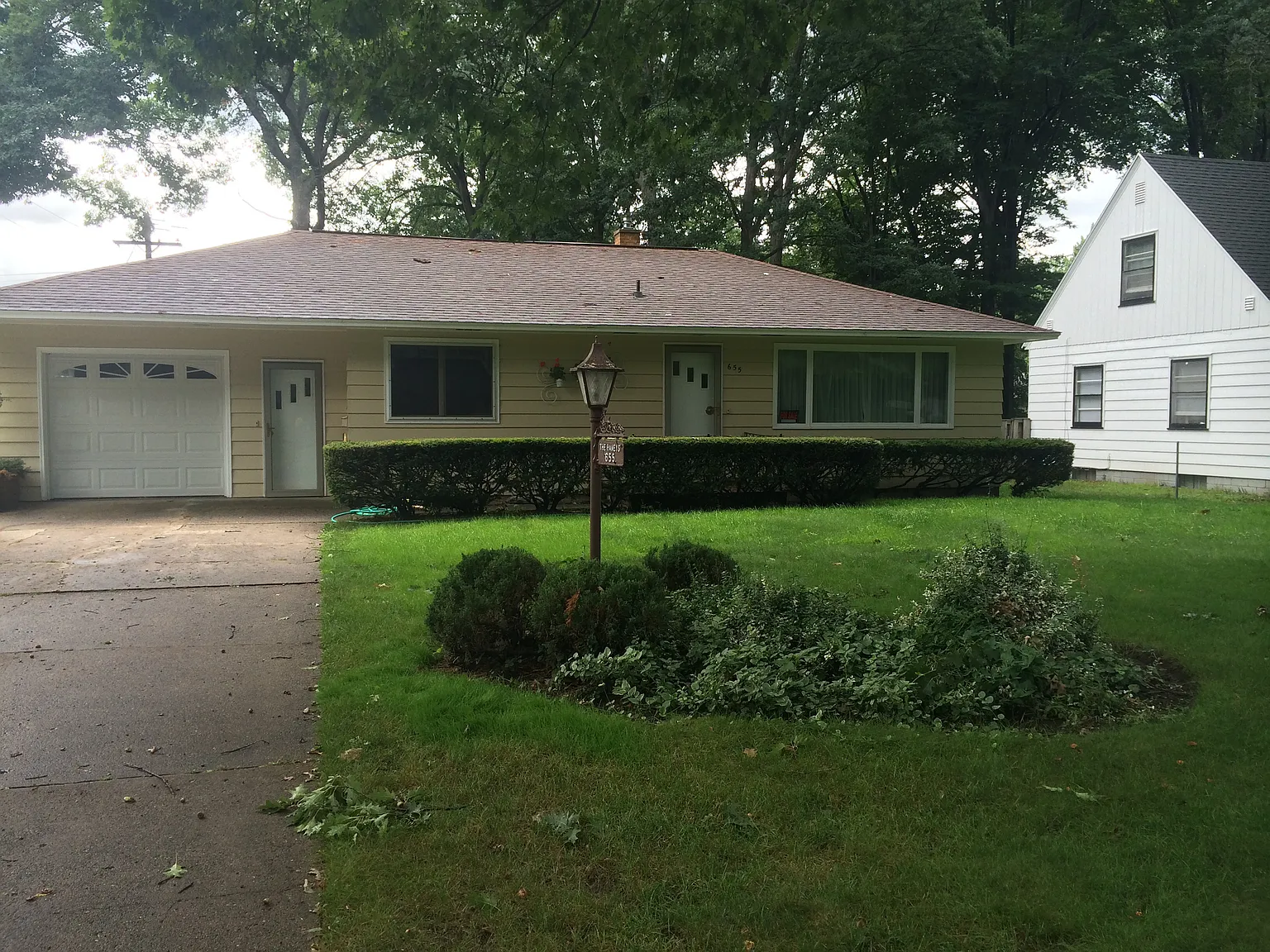655 Wendover Blvd photo 1