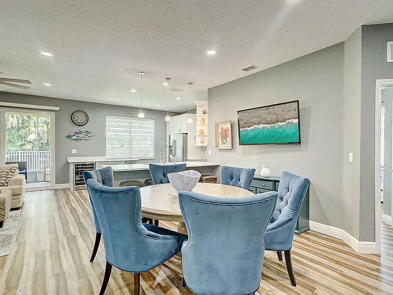 10015 SW Stonegate Dr — Photo 5