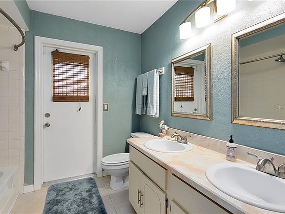 2nd image of 8138 Bluestar Cir