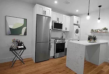 20 East 22nd Street, #3A
