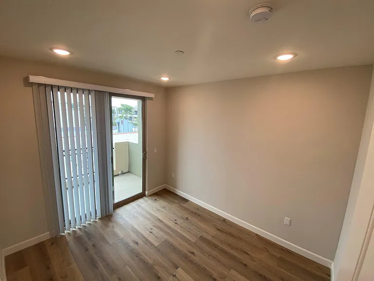 11168 Morrison St — Photo 25