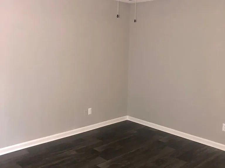 Black Eyed Susan main bedroom