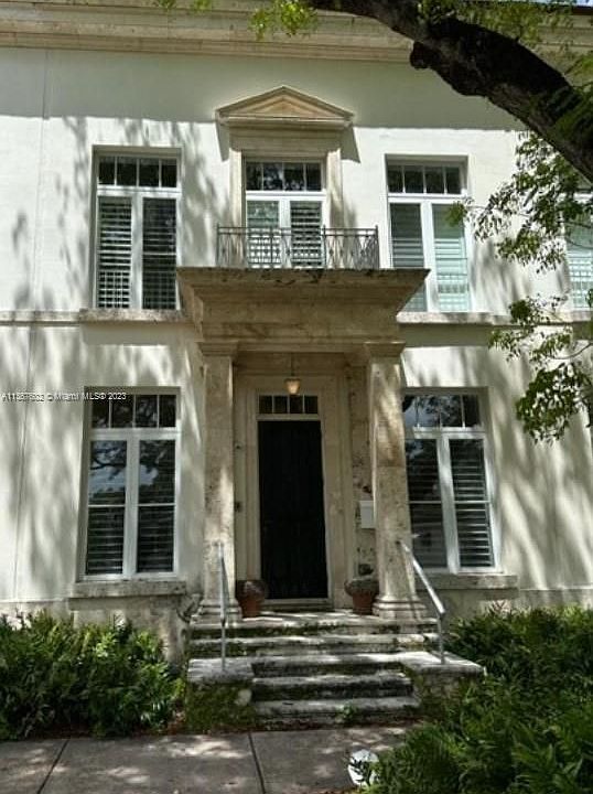 1st image of 645 Almeria Ave