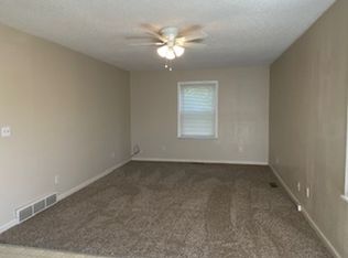 1016 N Main St #A, Edwardsville, IL 62025