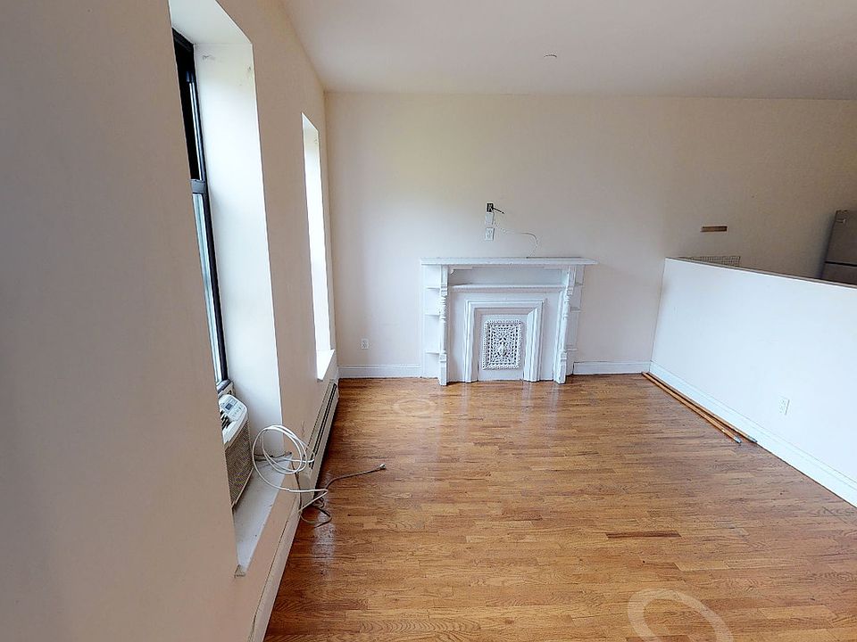 1st image of 597 Saint Marks Ave APT 3