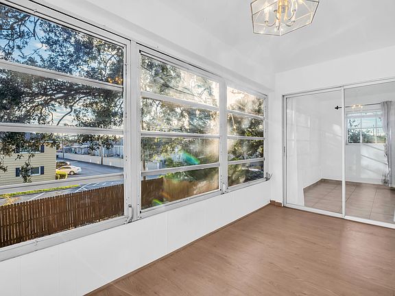 florida room/bonus room