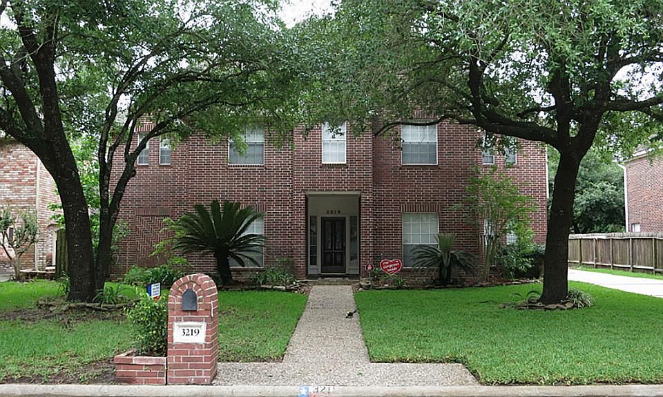 Welcome to this gorgeous home situated in a quite neighborhood! 5 bedrooms. 3.5 baths. Office. Gamer