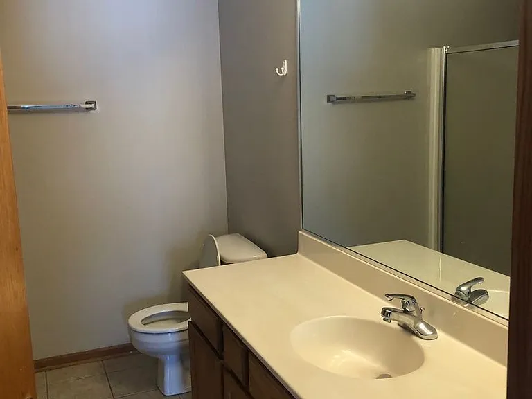 Ashworth Dr. Apartments — Photo 2