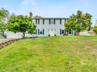 3143 Garst Cabin Dr, Roanoke, VA 24018