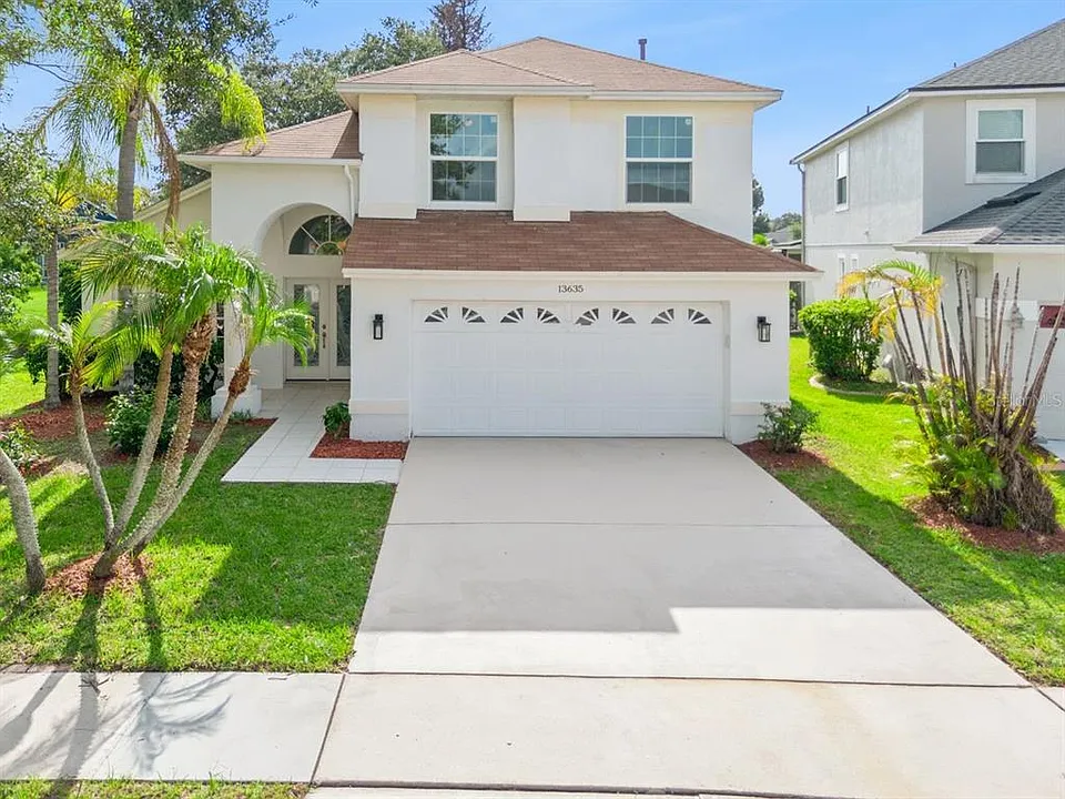 13635 Waterhouse Way