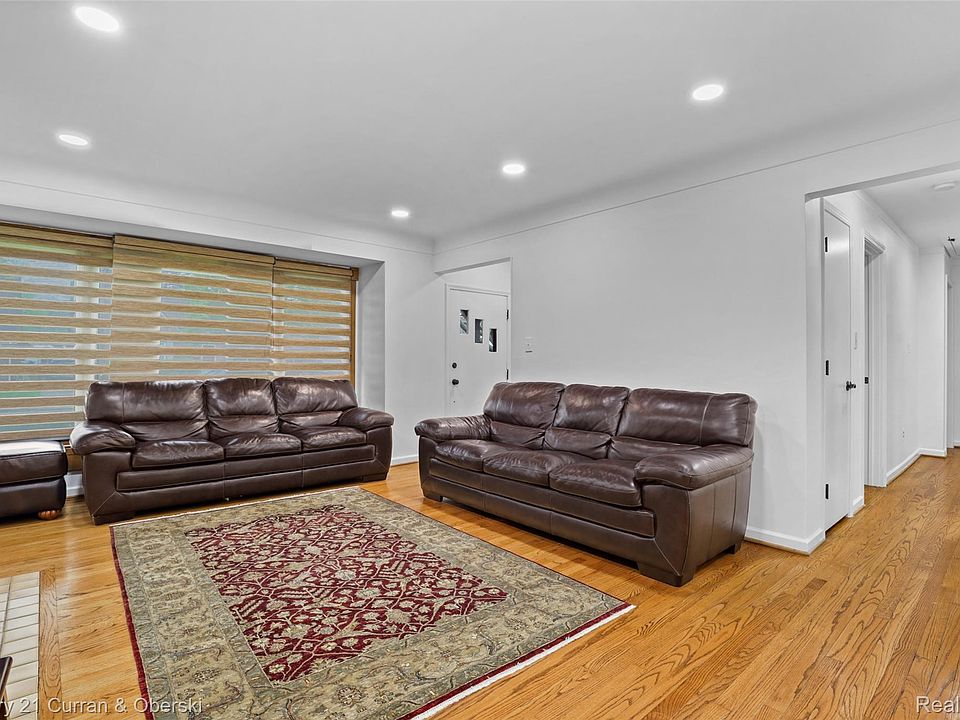 22740 Hollander St, Dearborn, MI 48128 | MLS #20261026785 | Zillow