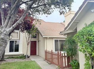 1143 Lerma Ln, Gilroy, CA 95020