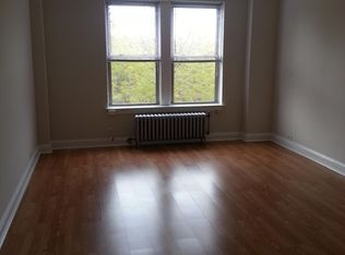 2192 N Lincoln Park W #302, Chicago, IL 60614