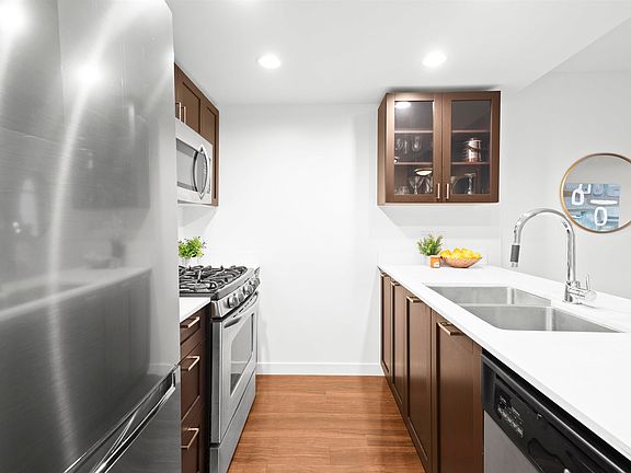 5th image of 4818 Eldorado Mews #220