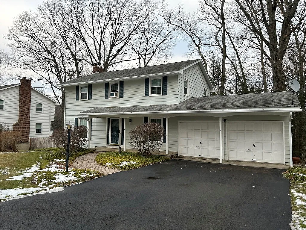 14 Exeter Dr photo 1