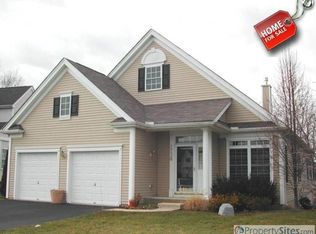 1738 Saffin Cir, Lancaster, PA 17601