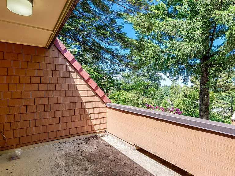 108 Oswego Smt — Photo 19