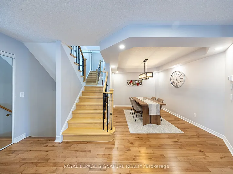 2299 Yorktown Cir — Photo 5