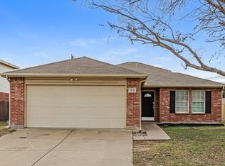 9108 Penny Ln, Fort Worth, TX 76123